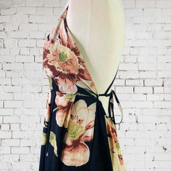 Black Floral Maxi Dress Large - Picture 4 of 9